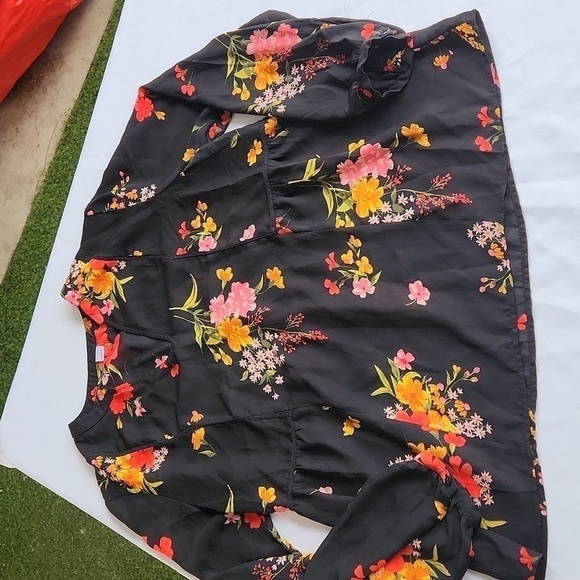 Old Navy Flower Print Blouse - Picture 1 of 5